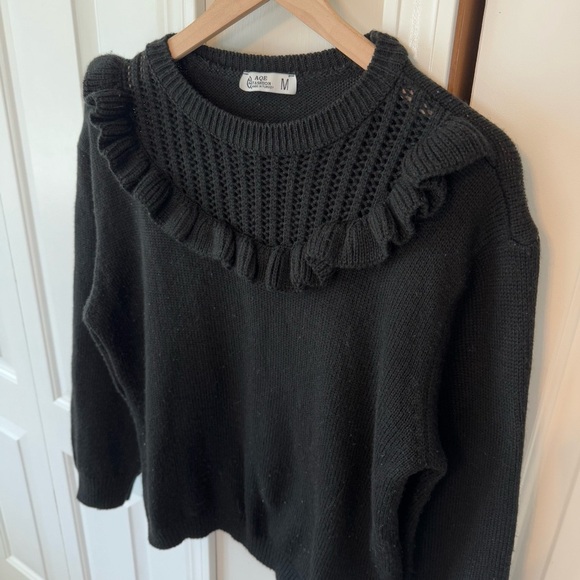 AQE Fashion Women’s Black Knit Eyelet Hole and Ruffled Sweater Size Medium - Picture 4 of 12